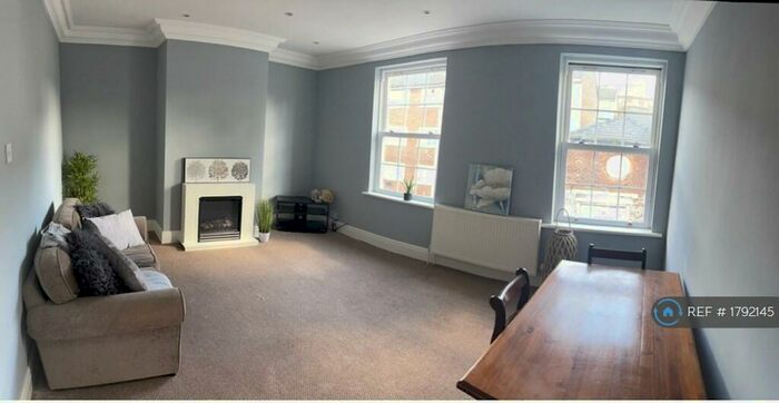 2 Bedroom Flat To Rent In Gordon Street, Southport, PR9
