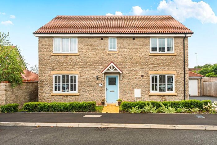 4 Bedroom Detached House For Sale In Drop Court, Cheddar, BS27