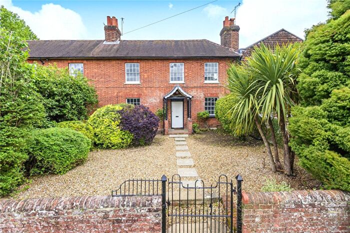 3 Bedroom End Of Terrace House For Sale In Tannery Lane, Bramley, GU5