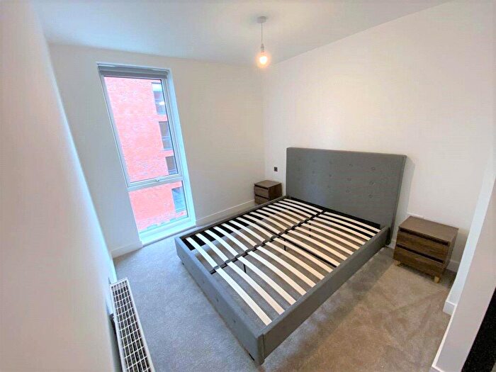 2 Bedroom Apartment To Rent In Snow Hill Wharf, Shadwell Street, Birmingham, B4