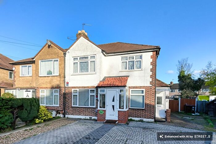 2 Bedroom Flat For Sale In Ivy Close, Harrow, HA2