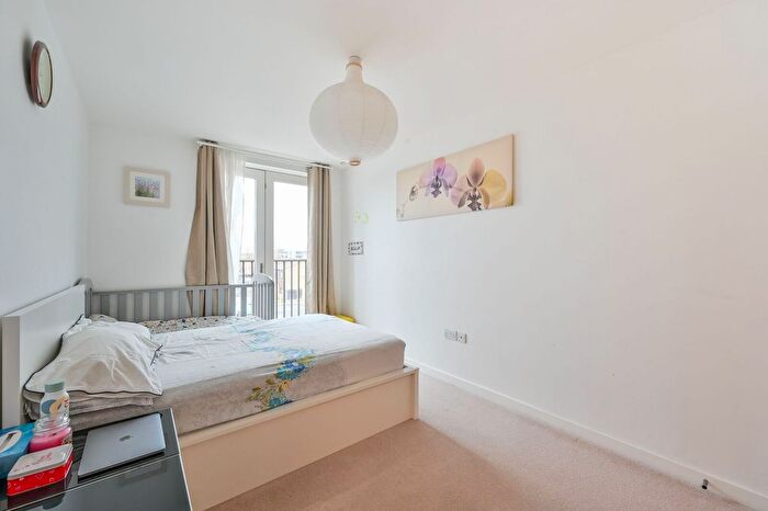 2 Bedroom Flat To Rent In Shipman Road, Royal Docks, London, E16