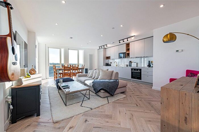 1 Bedroom Property To Rent In Ravensbury Terrace, SW18