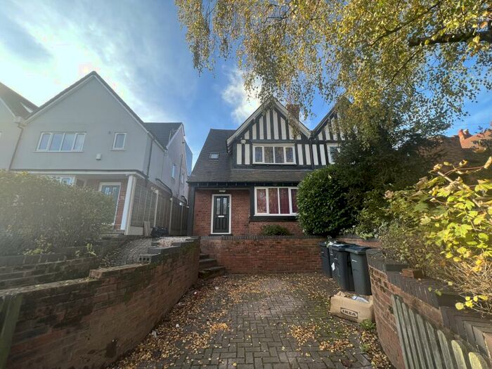 8 Bedroom Semi-Detached House To Rent In Bournbrook Road, Selly Oak, B29