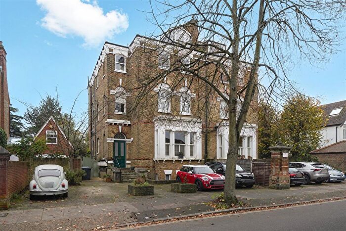 Studio To Rent In Waldegrave Park, Twickenham, TW1