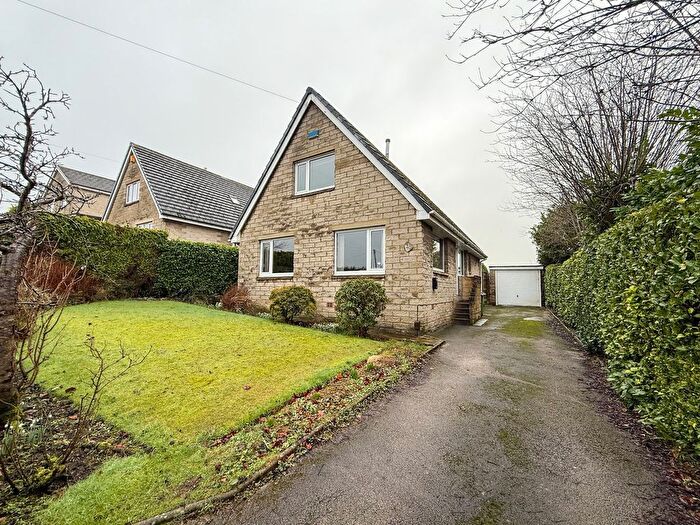 3 Bedroom Detached House For Sale In Brownroyd Road, Honley, Holmfirth, HD9