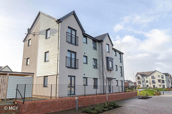 2 Bedroom Flat To Rent In Ffordd Pentre, Barry, CF62