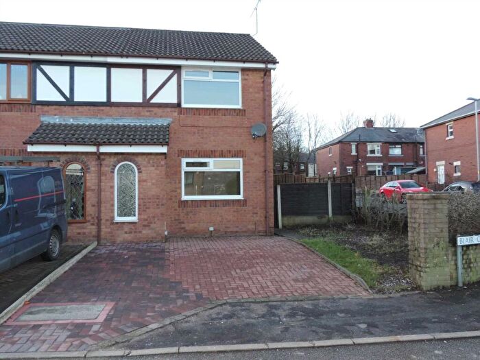 3 Bedroom Semi Detached House To Rent In Blair Close, Shaw, Oldham, OL2