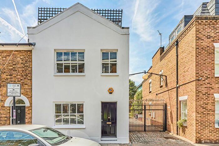 4 Bedroom End Of Terrace House For Sale In Battersea High Street, Battersea, London, SW11