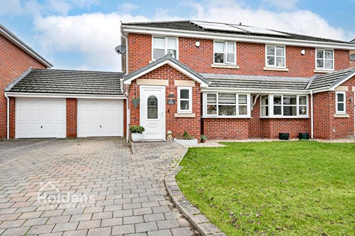 3 Bedroom Semi-Detached House For Sale In Aylesbury Court, Grimsargh, PR2