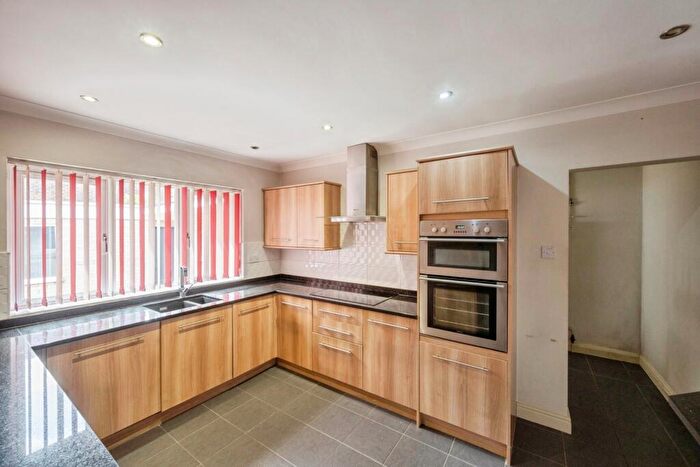 3 Bedroom Bungalow For Sale In Townfield Villas, Town Fields, Doncaster, South Yorkshire, DN1