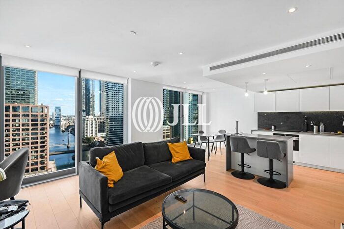 2 Bedroom Flat To Rent In Landmark Pinnacle, Marsh Wall, E14