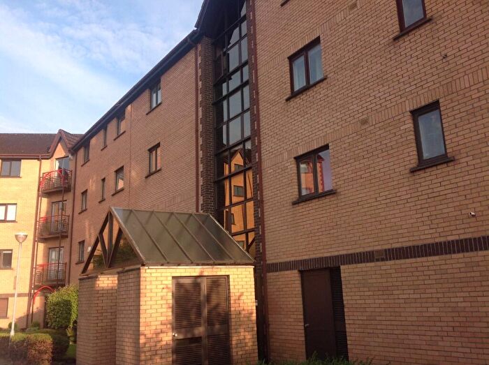 2 Bedroom Flat To Rent In Riverview Gardens, The Waterfront, Glasgow, G5