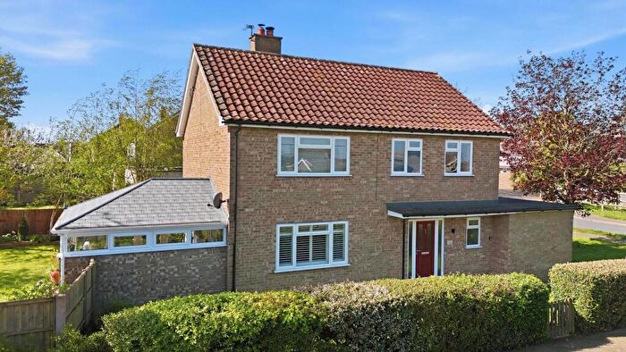 4 Bedroom Detached House For Sale In Briar Hill, Woolpit, IP30