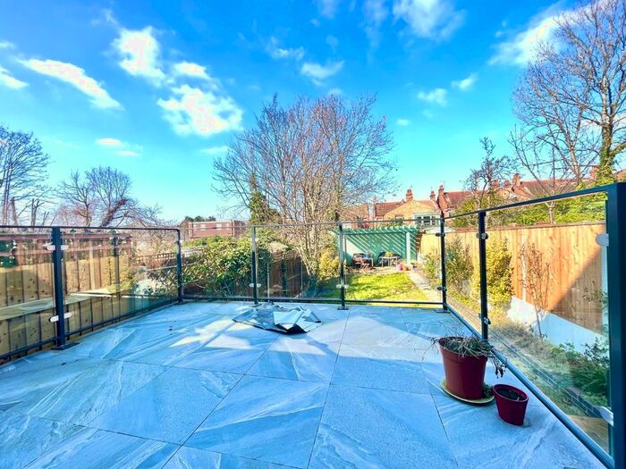 2 Bedroom Flat To Rent In Sutton Road, Muswell Hill, N10