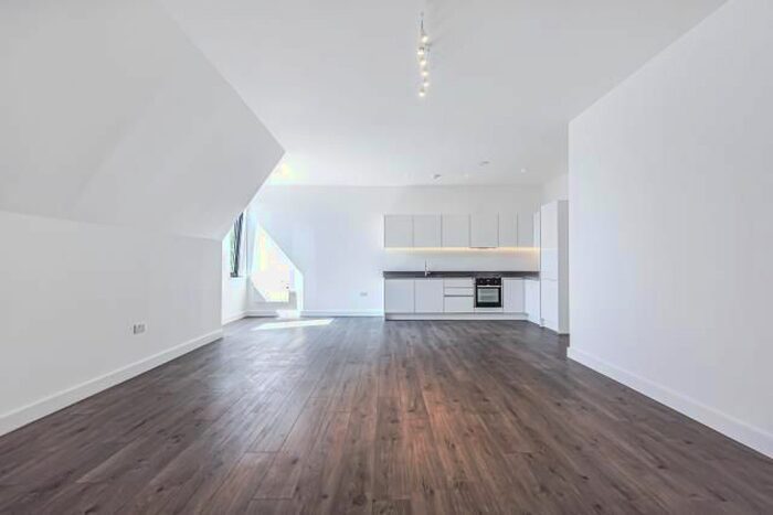 1 Bedroom Flat To Rent In Bracknell, Berkshire, RG12