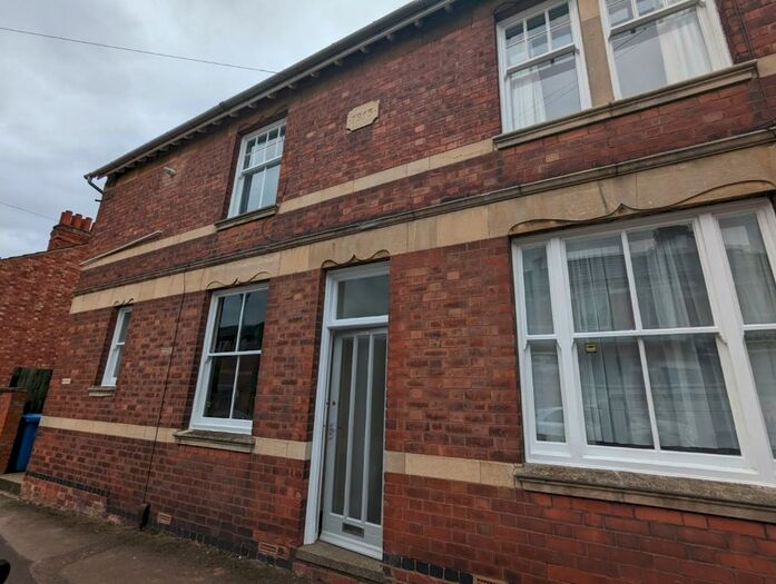 1 Bedroom Flat To Rent In Gladstone Street, Kettering, NN16