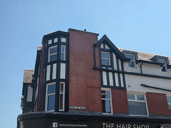 3 Bedroom Flat To Rent In Douglas Road, Colwyn Bay, LL29