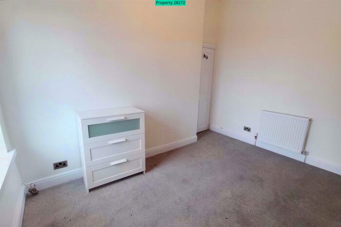 3 Bedroom Terraced House To Rent In Pymroyd, Huddersfield, HD4