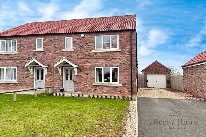 3 Bedroom Semi Detached House For Sale In The Paddocks, North Duffield, Selby, North Yorkshire, YO8