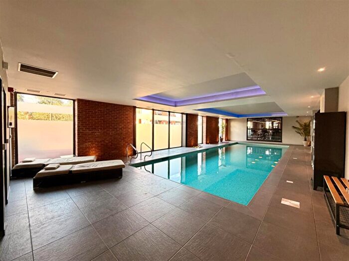 2 Bedroom Apartment For Sale In Waterside Village, Loughborough, LE11