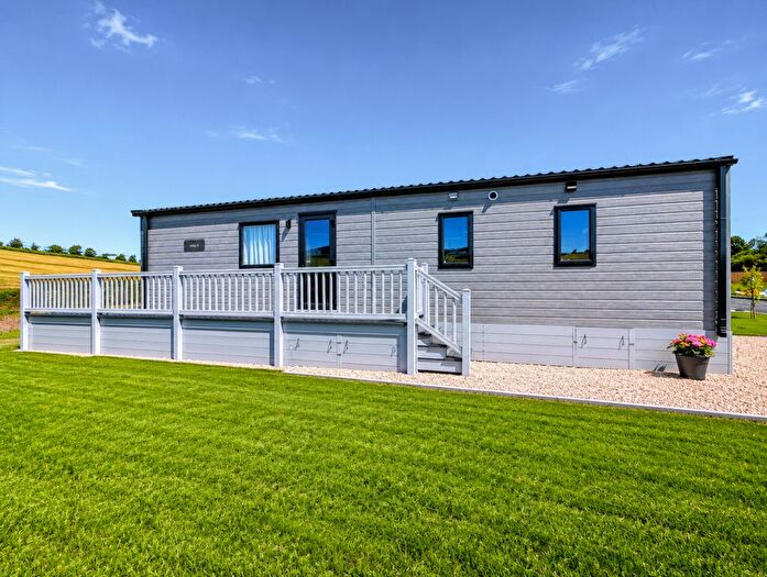 2 Bedroom Park Home For Sale In Willow Park, Burnhouse, KA15
