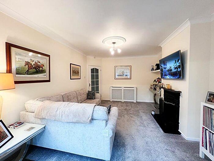 2 Bedroom Semi-Detached Bungalow For Sale In Debdon Gardens, Newcastle Upon Tyne, NE6