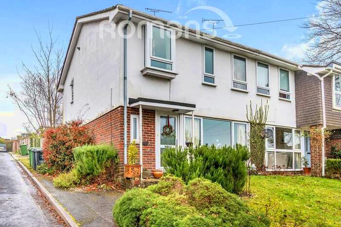 3 Bedroom End Of Terrace House To Rent In West Hill Park, Winchester, SO22