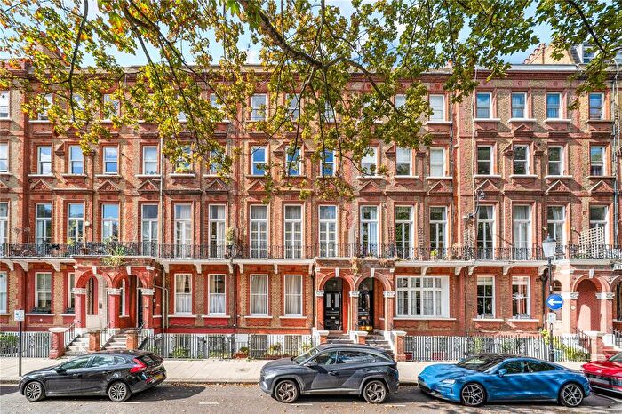 4 Bedroom Flat To Rent In Nevern Square, London, SW5