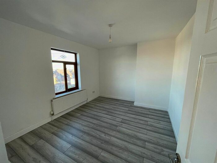 3 Bedroom Property To Rent In Bridgewater Crescent, Dudley, DY2