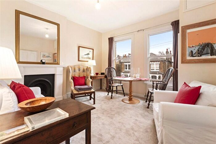2 Bedroom Apartment To Rent In Sugden Road, London, SW11