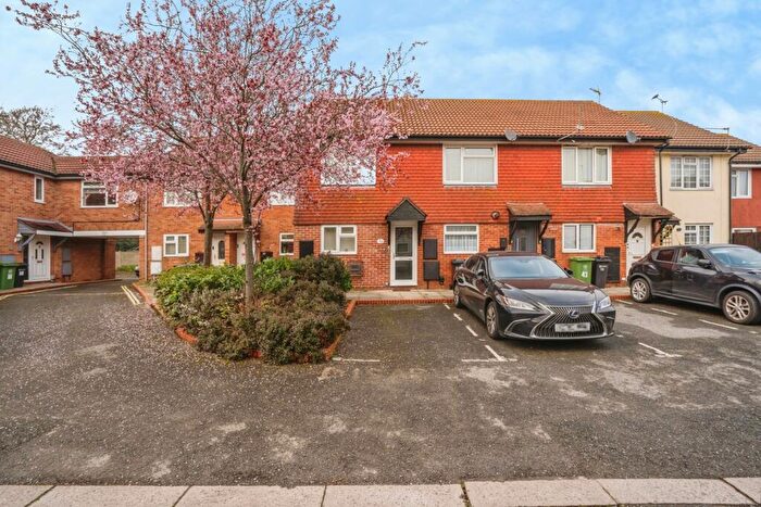 2 Bedroom Semi-Detached House For Sale In South Road, Portsmouth, Hampshire, PO1