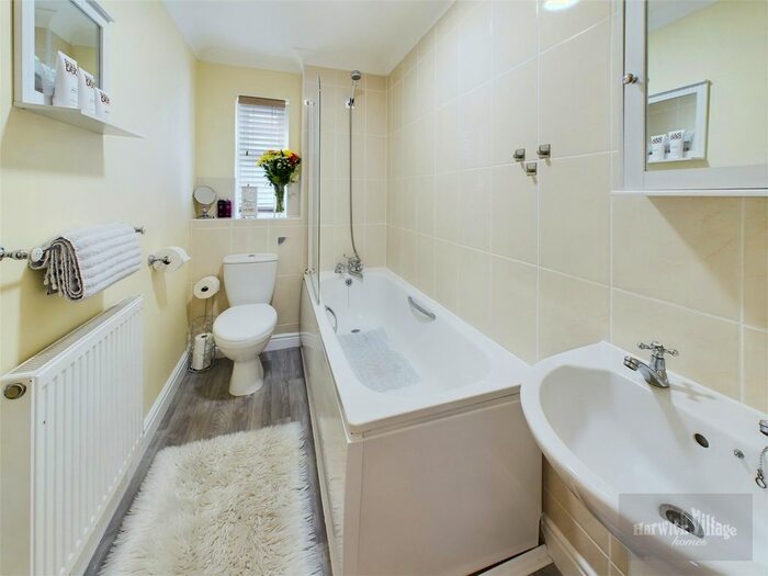 1 Bedroom Flat For Sale In Empire Road, Dovercourt, Harwich, CO12