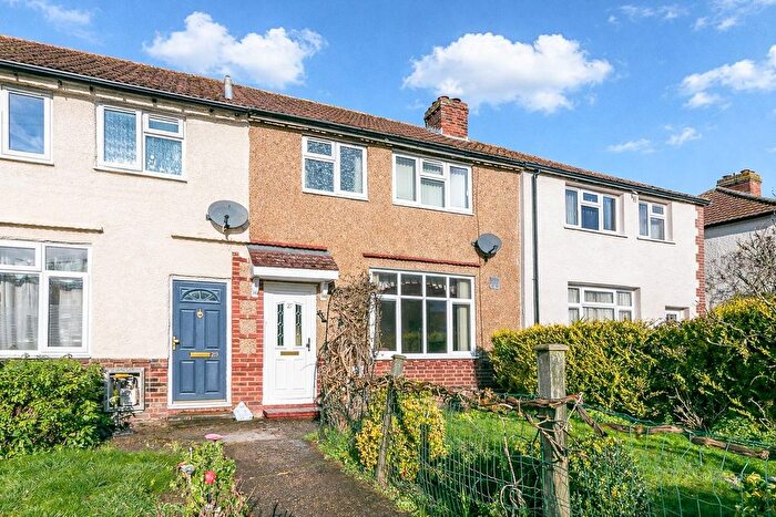 3 Bedroom Terraced House For Sale In Park Drive, Baldock, SG7