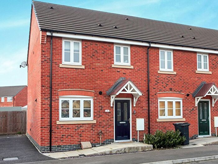 3 Bedroom Semi-Detached House To Rent In Tempestes Way, Peterborough, PE2