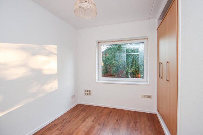 2 Bedroom Apartment To Rent In Manor Avenue, Urmston, Manchester, M41