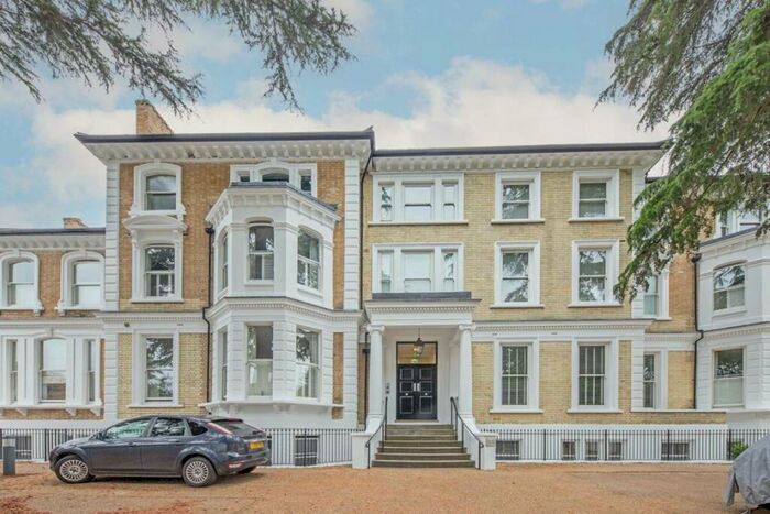 2 Bedroom Flat To Rent In Langley Road, Surbiton, KT6