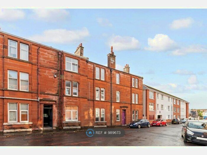 2 Bedroom Flat To Rent In Seamore Street, Largs, KA30