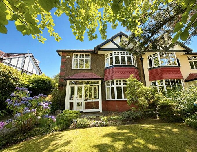 4 Bedroom House For Sale In Brooklands Road, Trafford, M23
