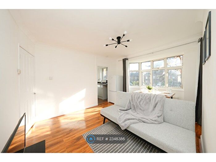 2 Bedroom Flat To Rent In Staines Road, Feltham, TW14