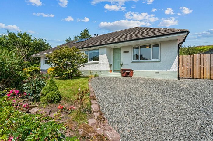 4 Bedroom Semi-Detached Bungalow For Sale In Allanbank Road, Kinbuck, FK15