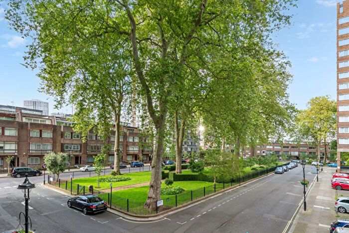 3 Bedroom Flat To Rent In Castleacre, Hyde Park Crescent, W2