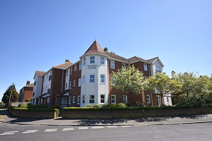 2 Bedroom Flat For Sale In Cornwall Gardens, Margate, Kent, CT9