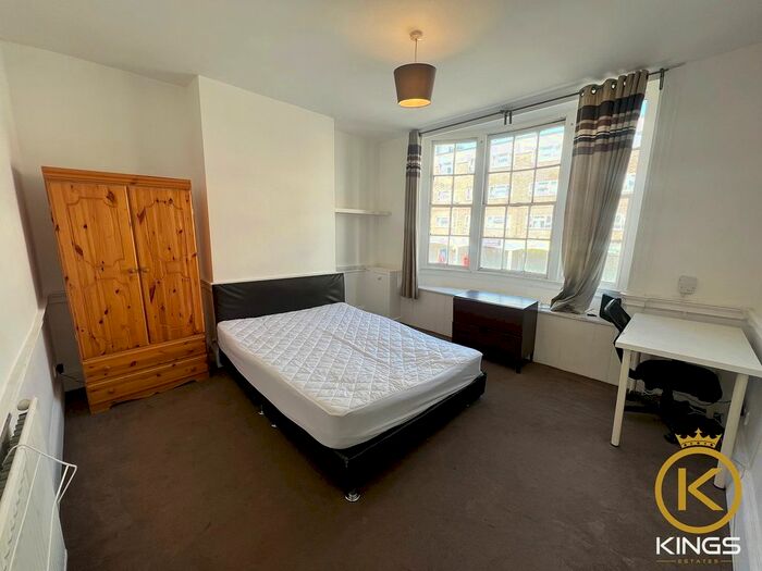 5 Bedroom Terraced House To Rent In Queen Street, Portsmouth, PO1