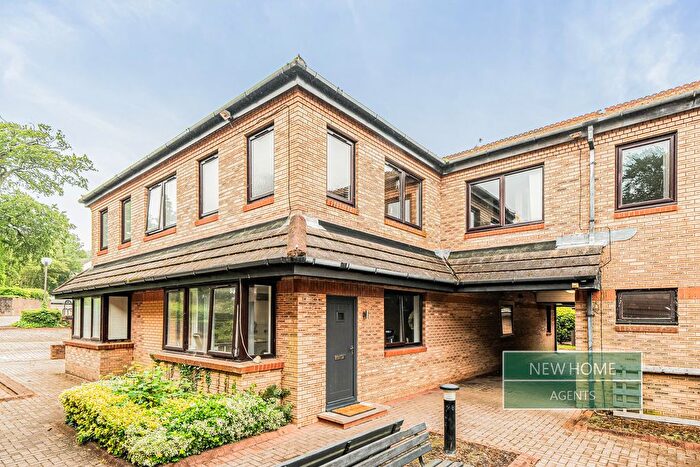 1 Bedroom Flat For Sale In Brooklands, Budshead Road, Crownhill, Plymouth, PL6