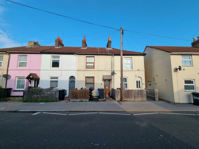 2 Bedroom House To Rent In Forton Road, Gosport, PO12