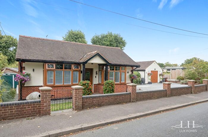 3 Bedroom Bungalow For Sale In Crow Green Road, Pilgrims Hatch, CM15