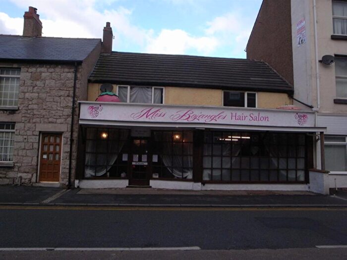 1 Bedroom Apartment To Rent In Crescent Road, Rhyl, LL18