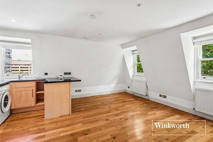 2 Bedroom Flat To Rent In Jonathan Street, London, SE11