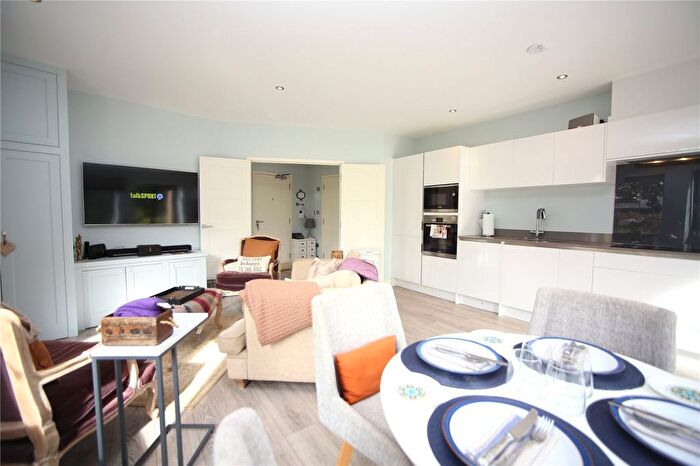 1 Bedroom Flat To Rent In Montpellier Terrace, Cheltenham, Gloucestershire, GL50